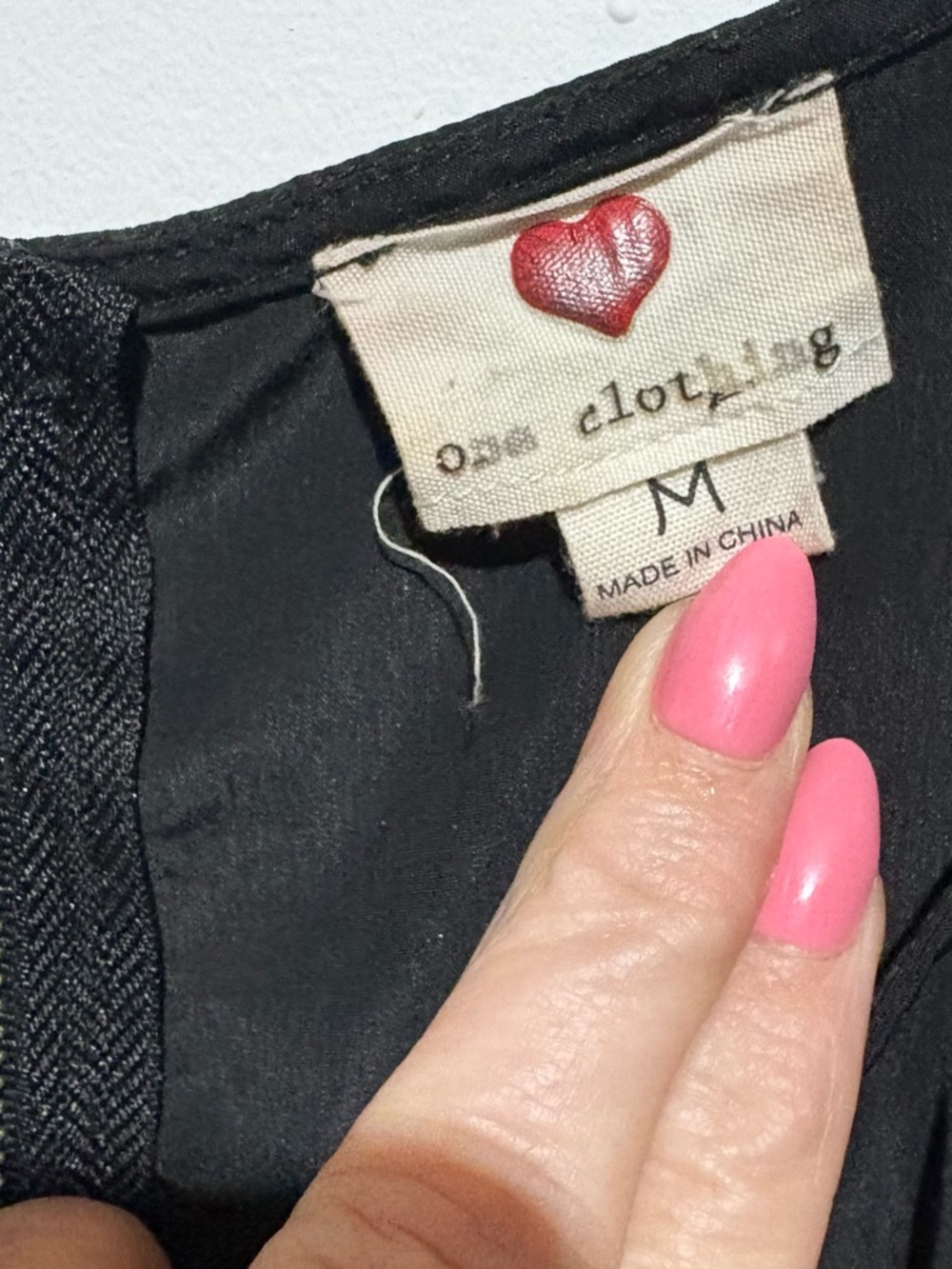 Women’s one clothing Black Short Mini Dress with Gold Zip Back and Pockets Sz M - Picture 3 of 4